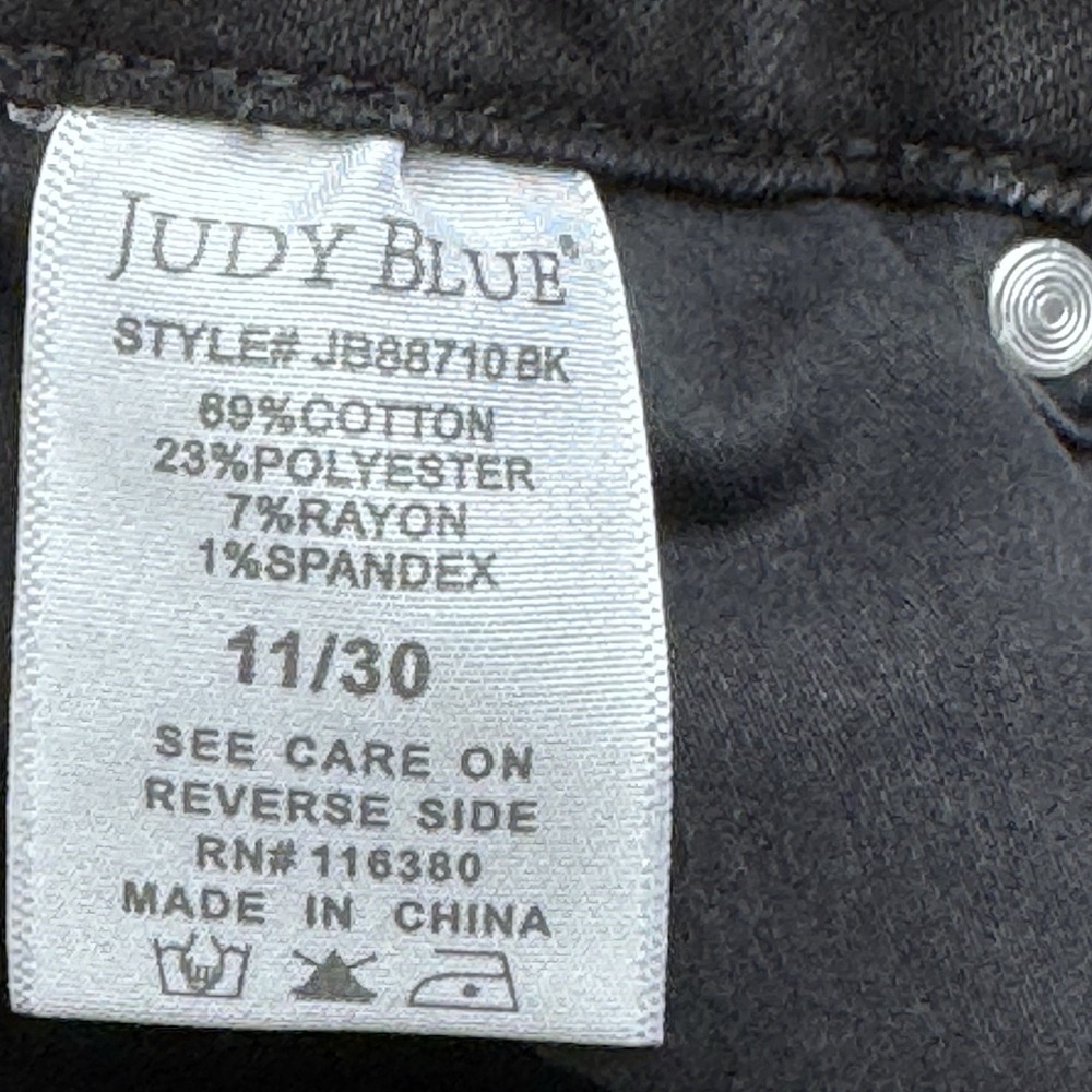 Judy Blue Jeans 11/30 Black High Waist Cropped Wide Leg Raw Hem - Picture 5 of 12
